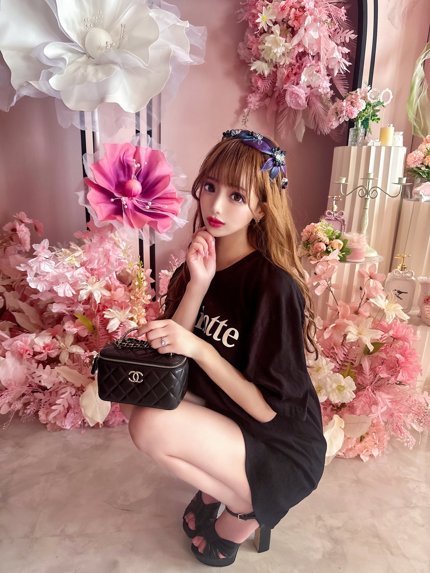 CharlotteロゴTシャツ