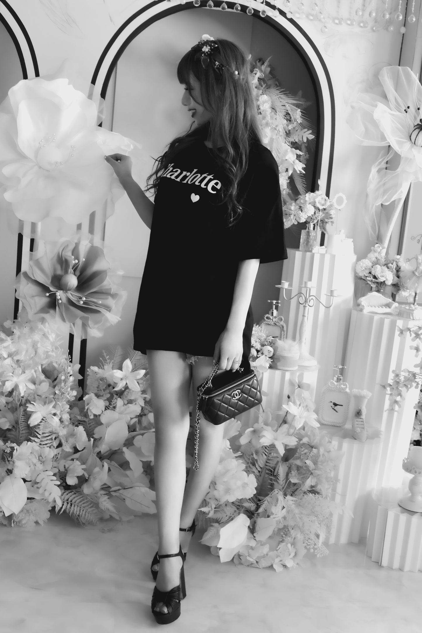 CharlotteロゴTシャツ