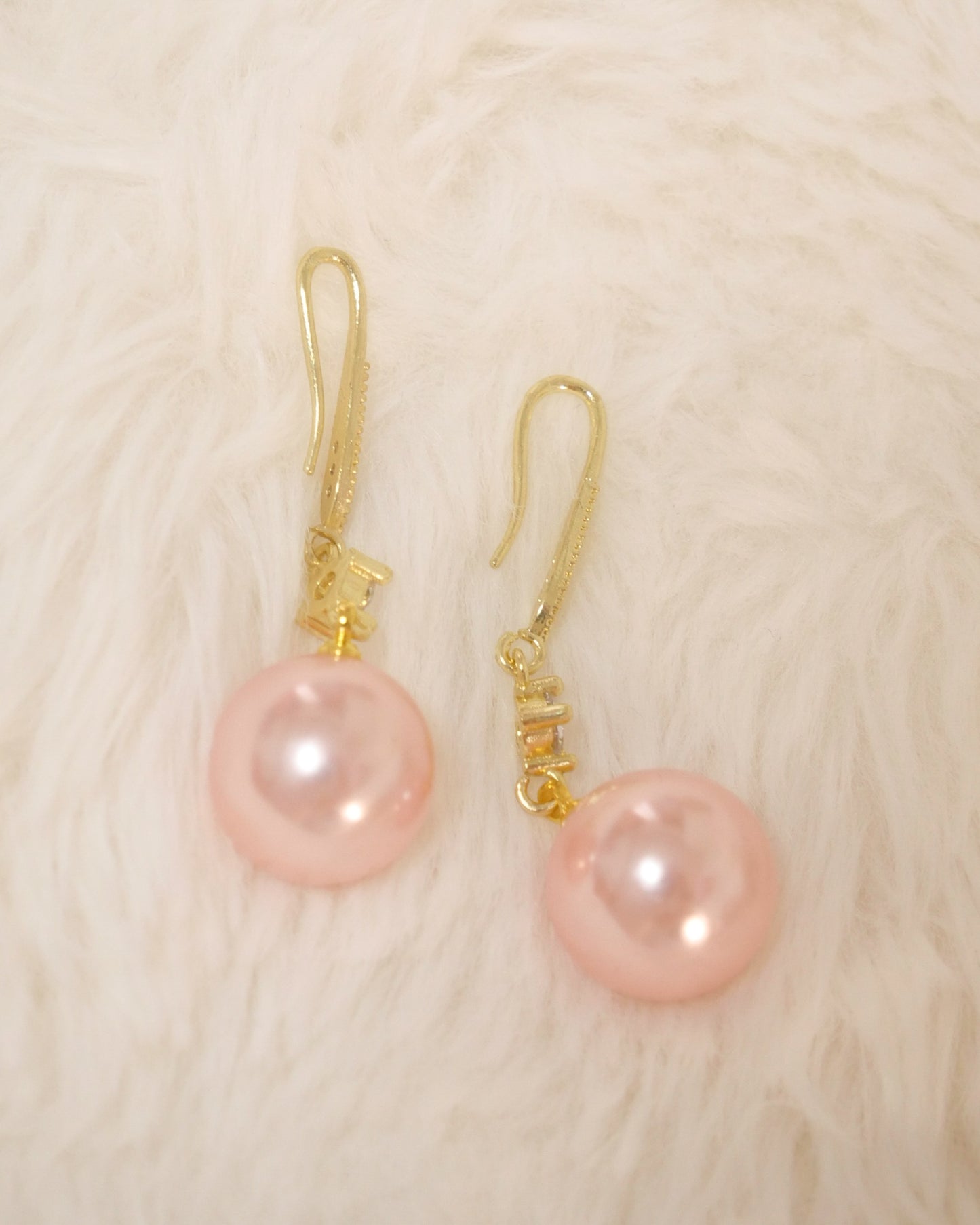 Roséeパールピアス