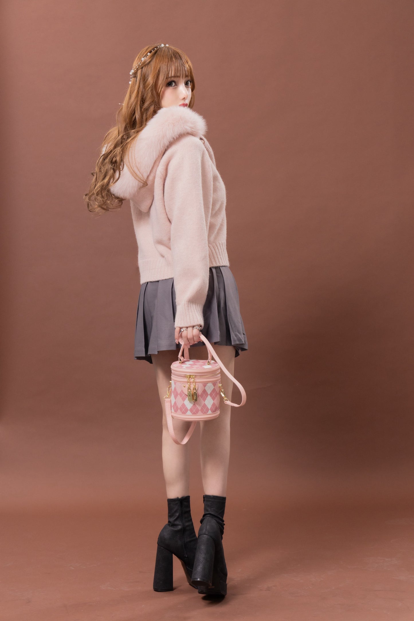 【受注販売】 Charlotte ふわふわファーニットカーディガン　10%OFF