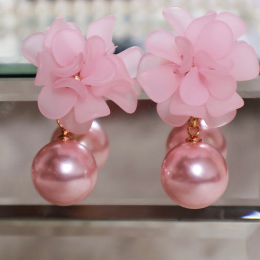 Fleur pétale perleピアス