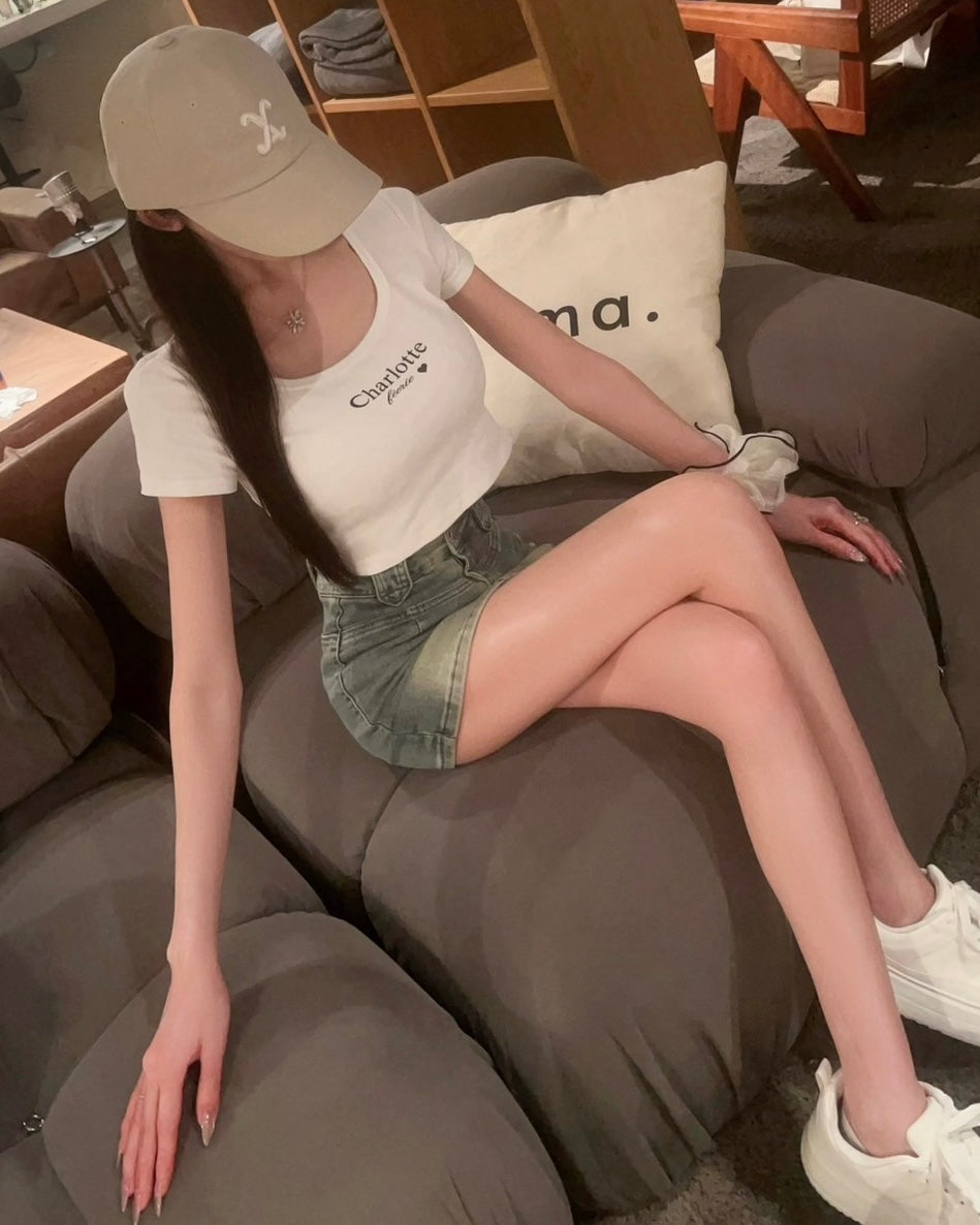Charlotteクロップド丈Tシャツ （ホワイト）