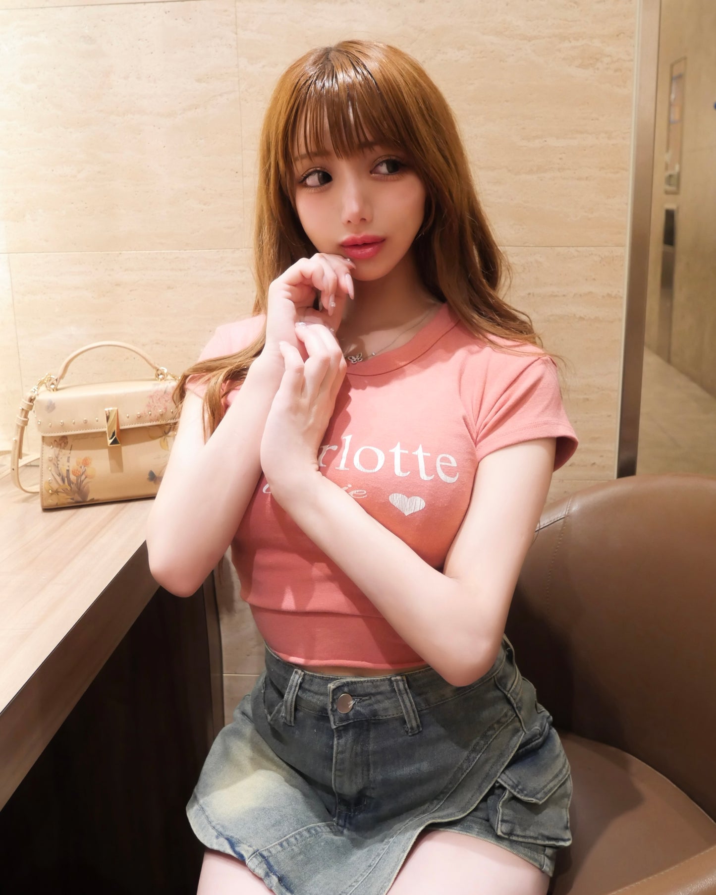 Charlotte ローズ・パールTシャツ