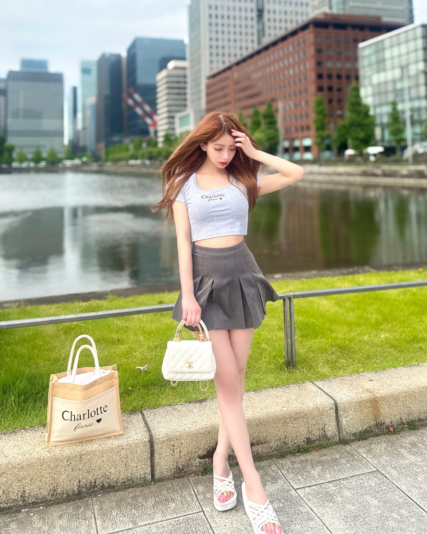 Charlotteクロップド丈Tシャツ （グレー）