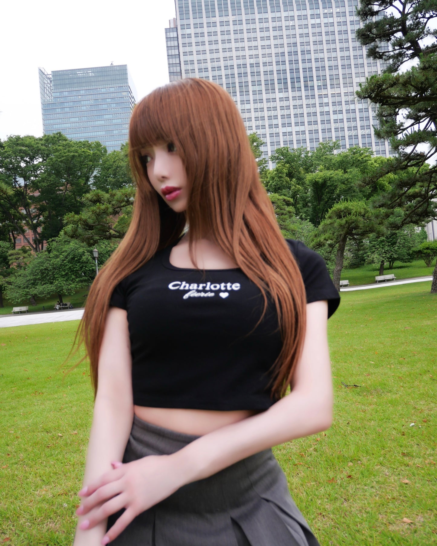 Charlotteクロップド丈Tシャツ （ブラック）