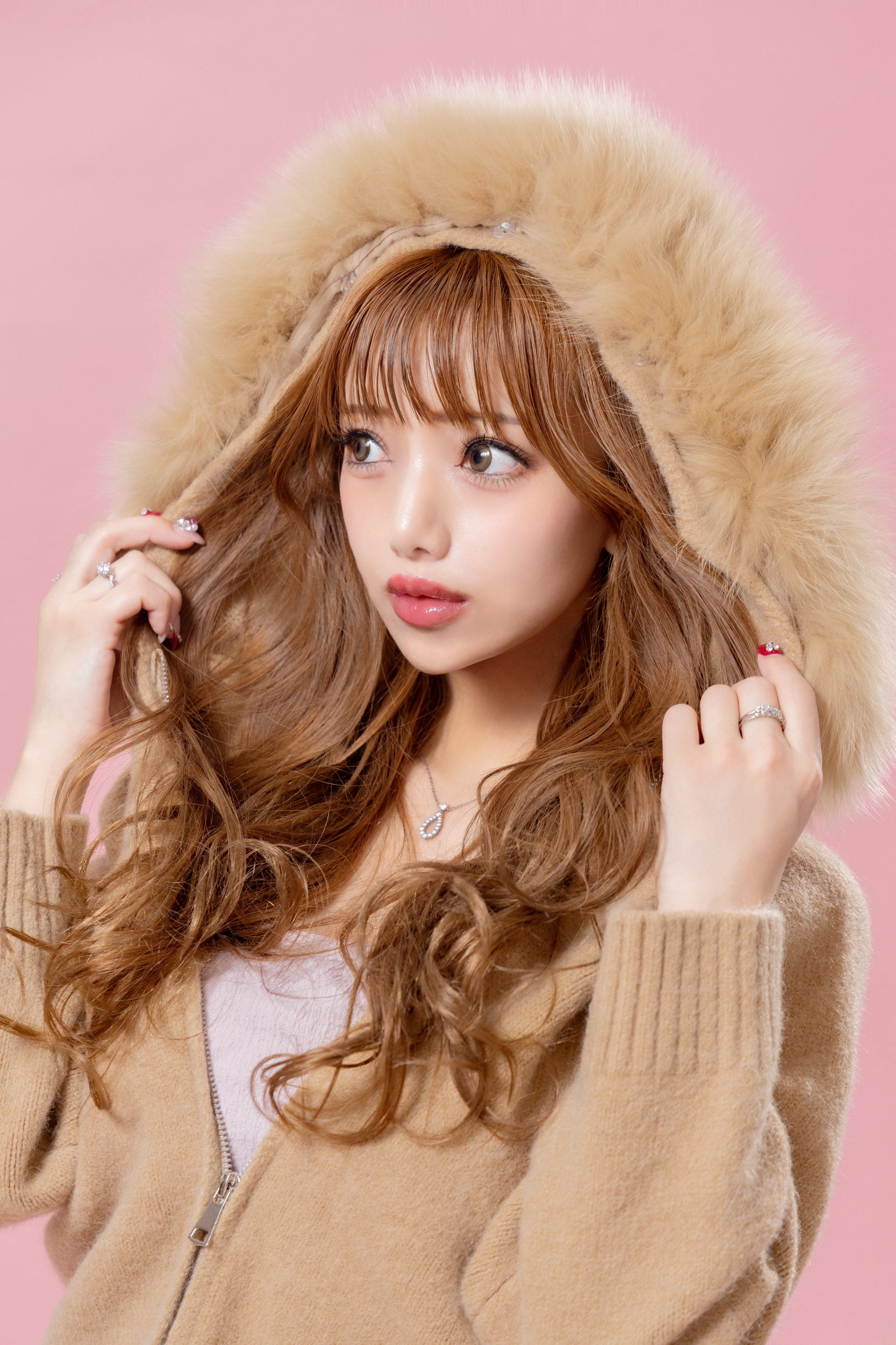 2024.美品.定価2.7万☆ガリャルダガランテ ふわふわ ファーニット GALLARDAGALANTE（ガリャルダガランテ） ニット セーター ファーV