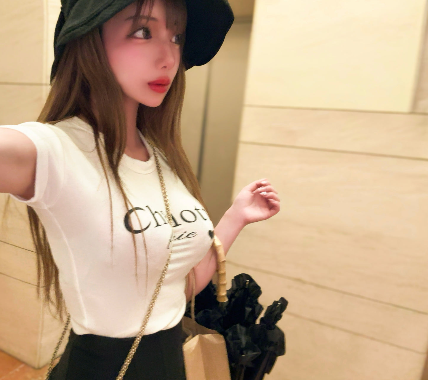Charlotte ミルクホワイトTシャツ