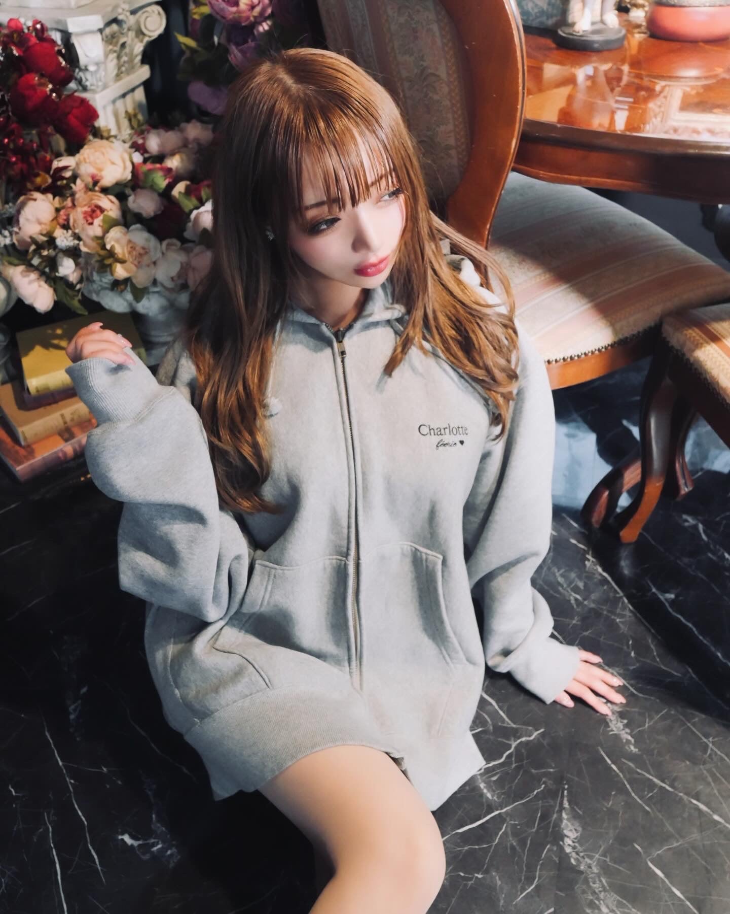 ♡20％OFF♡ Charlotteジップパーカー（グレー）
