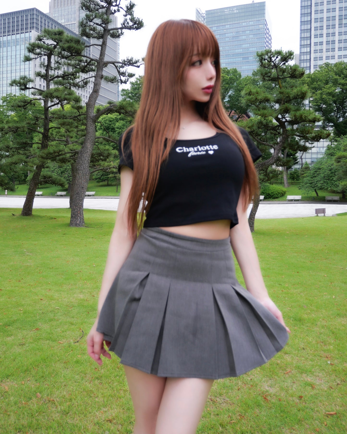 Charlotteクロップド丈Tシャツ （ブラック）