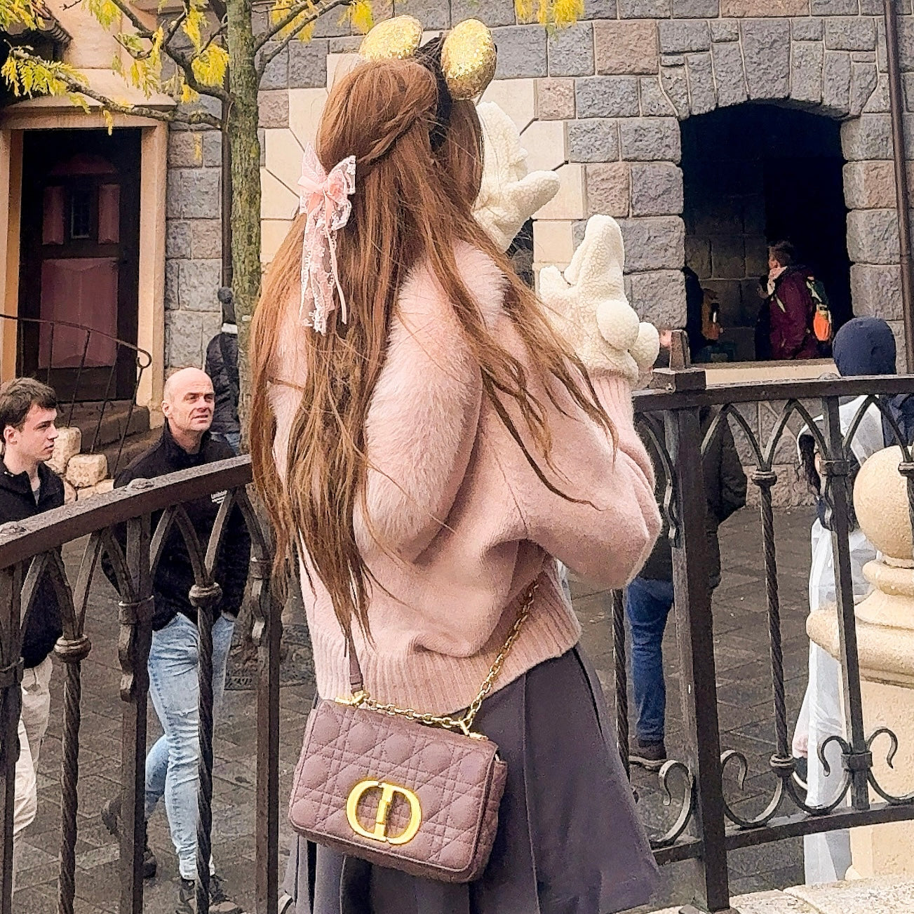 【受注販売】 Charlotte ふわふわファーニットカーディガン　10%OFF