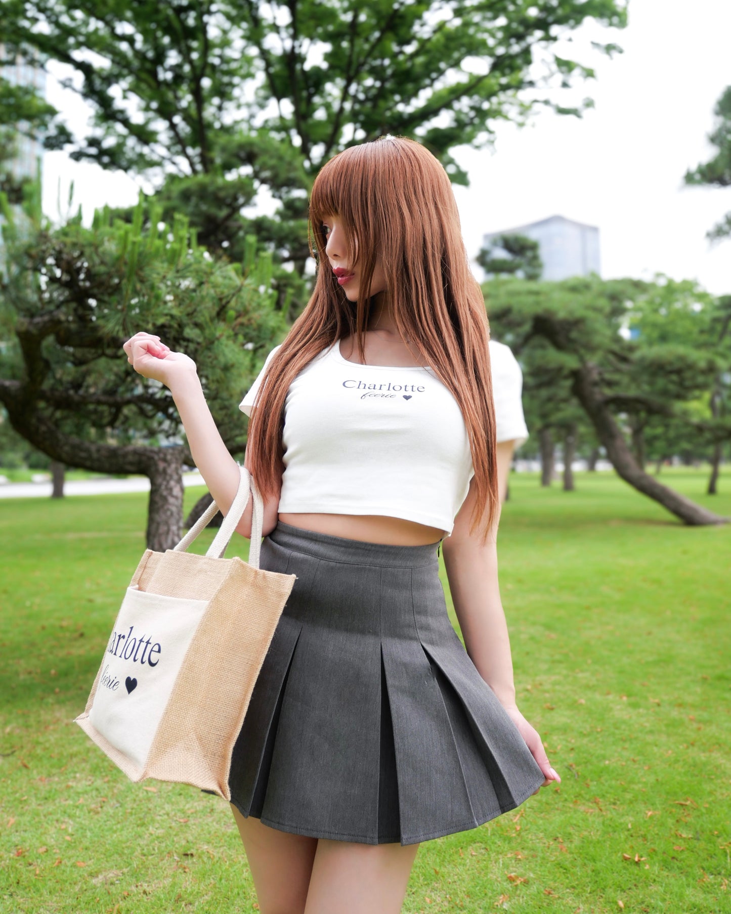 Charlotteクロップド丈Tシャツ （ホワイト）